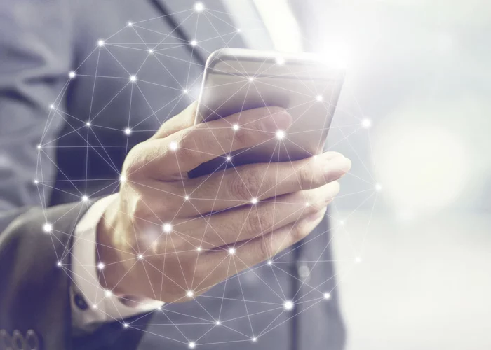 Geschäftsmann mit Smartphone