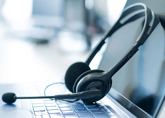Notebook mit Headset